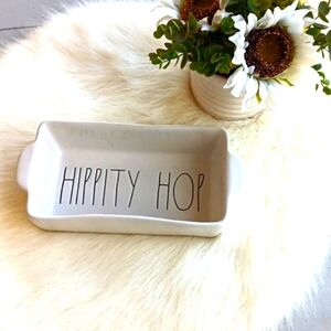 💖Rae Dunn Easter ceramic loaf bakeware